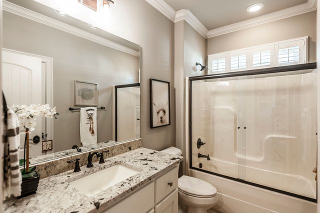1027 Jarman Ln, Gallatin, TN 37066