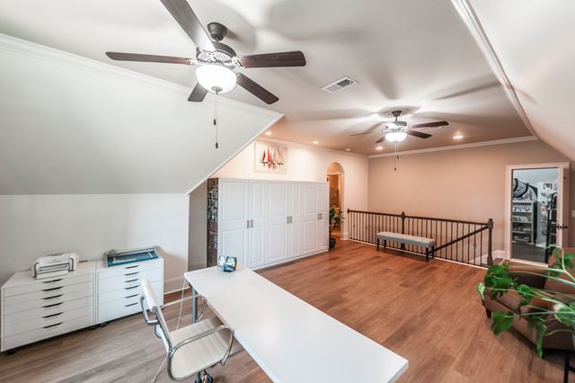 1027 Jarman Ln, Gallatin, TN 37066