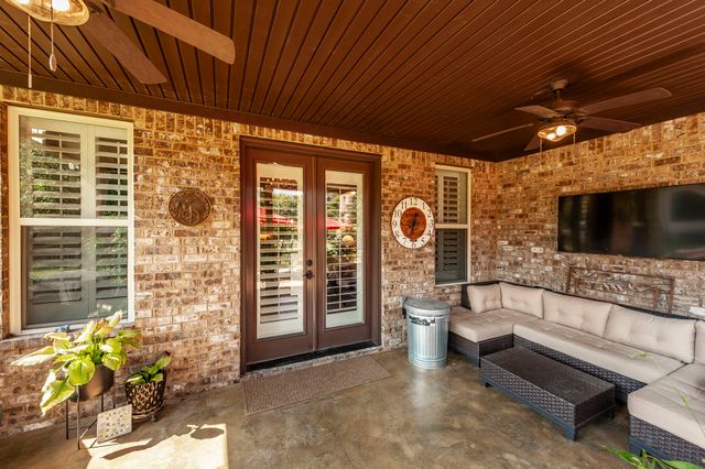 1027 Jarman Ln, Gallatin, TN 37066