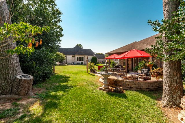 1027 Jarman Ln, Gallatin, TN 37066