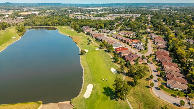 1027 Jarman Ln, Gallatin, TN 37066