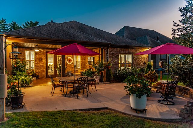 1027 Jarman Ln, Gallatin, TN 37066