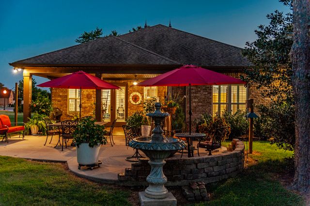 1027 Jarman Ln, Gallatin, TN 37066