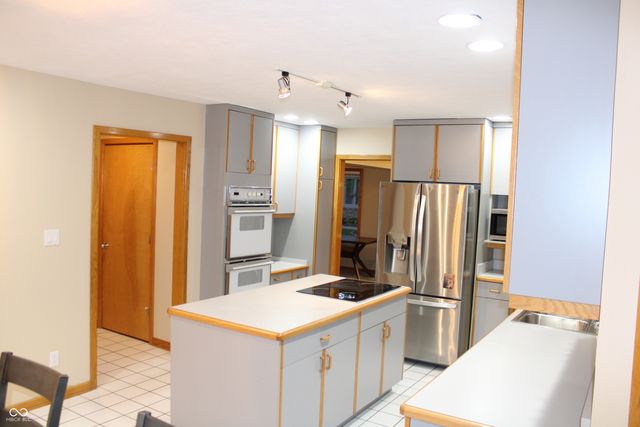 7577 Ballinshire S, Indianapolis, IN 46254