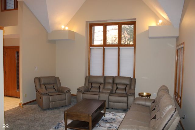 7577 Ballinshire S, Indianapolis, IN 46254