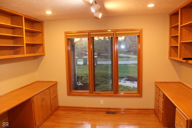 7577 Ballinshire S, Indianapolis, IN 46254