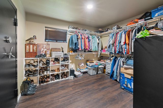 529 Mckittrick Court, Godley, TX 76044