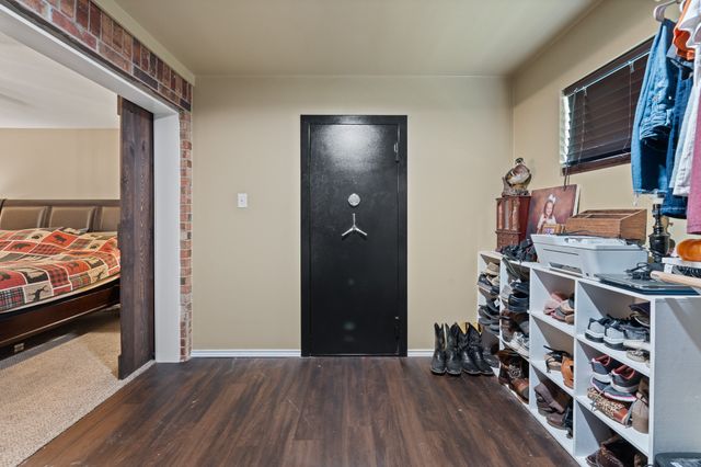 529 Mckittrick Court, Godley, TX 76044