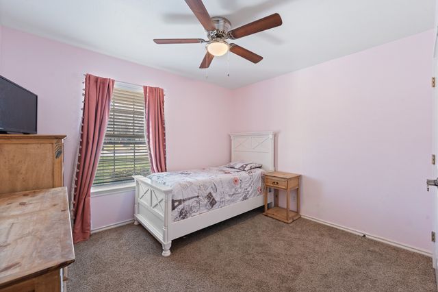 529 Mckittrick Court, Godley, TX 76044