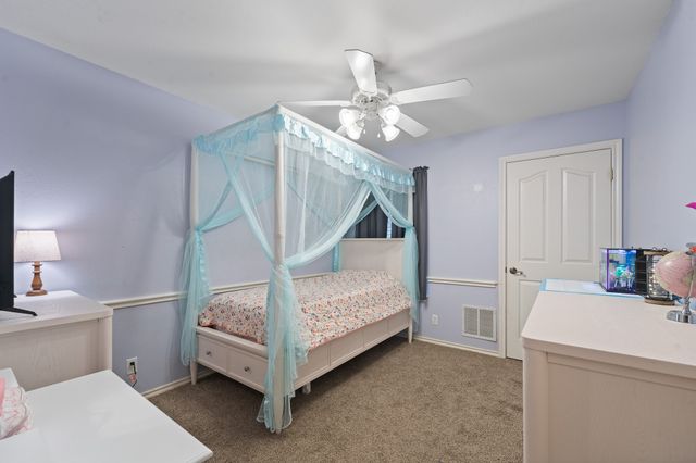 529 Mckittrick Court, Godley, TX 76044