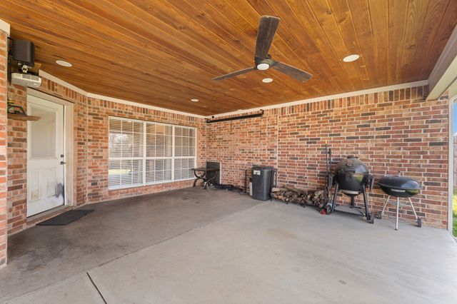 529 Mckittrick Court, Godley, TX 76044