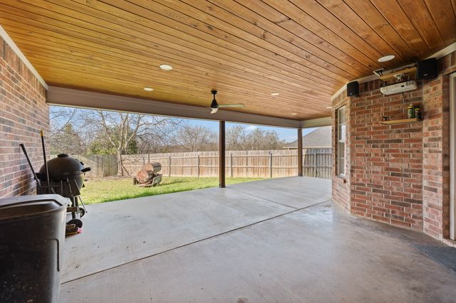 529 Mckittrick Court, Godley, TX 76044