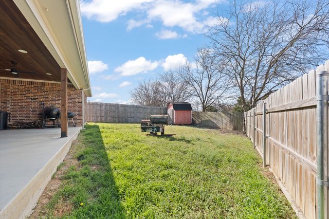 529 Mckittrick Court, Godley, TX 76044