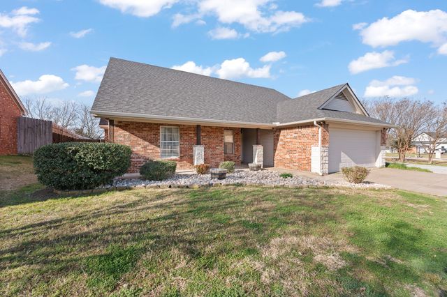 529 Mckittrick Court, Godley, TX 76044