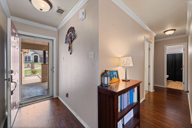 529 Mckittrick Court, Godley, TX 76044