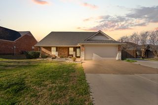 529 Mckittrick Court, Godley, TX 76044