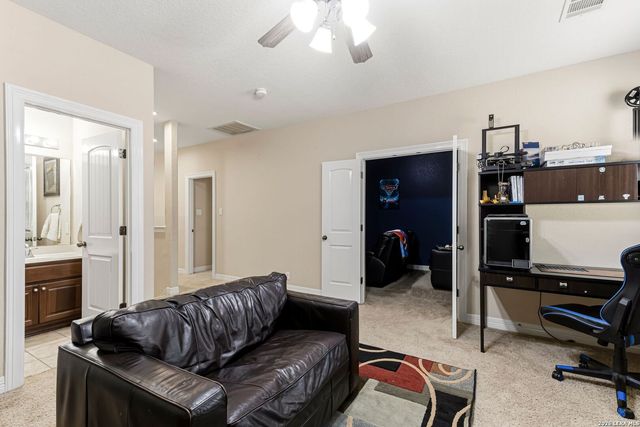 18902 SALADO CYN, San Antonio, TX 78258