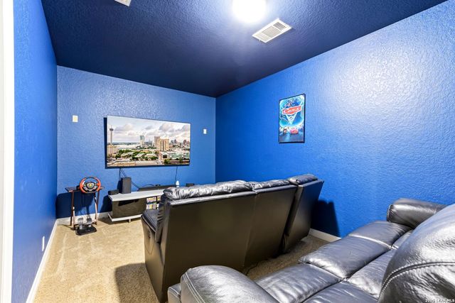 18902 SALADO CYN, San Antonio, TX 78258