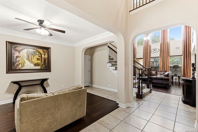 18902 SALADO CYN, San Antonio, TX 78258