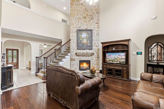 18902 SALADO CYN, San Antonio, TX 78258