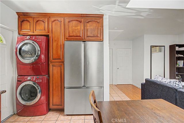 2016 W Manchester, Los Angeles, CA 90047