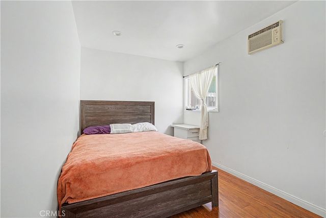 2016 W Manchester, Los Angeles, CA 90047
