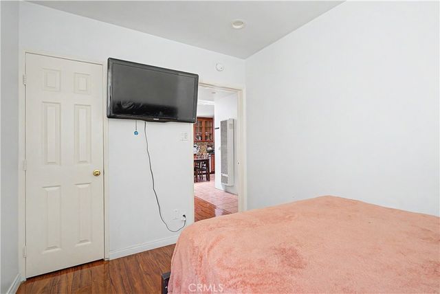 2016 W Manchester, Los Angeles, CA 90047