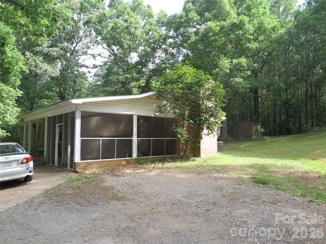 112 Glenn Oaks Drive, Lawndale, NC 28090