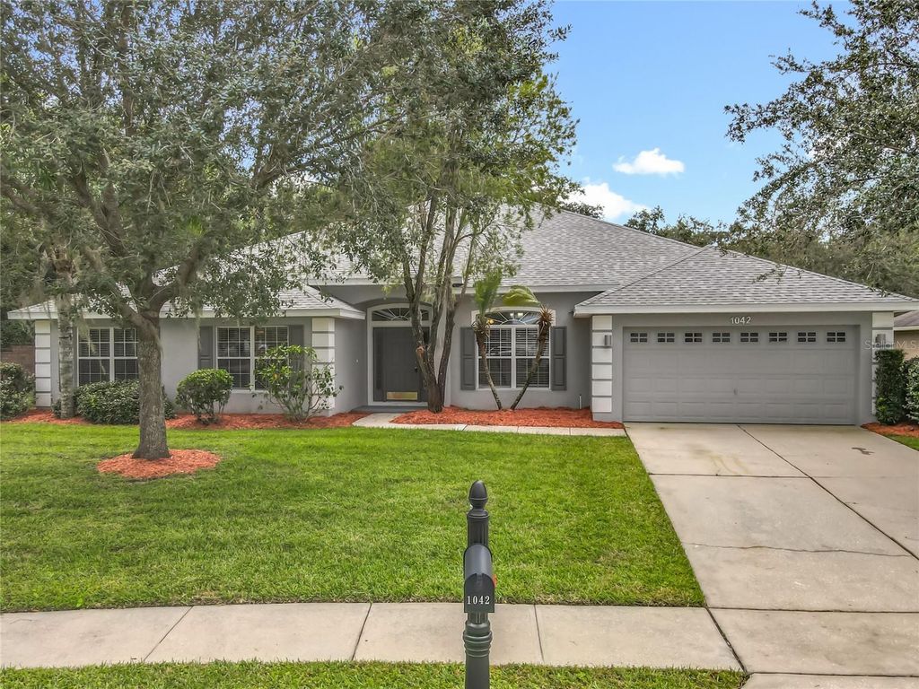 1042 TWISTED BRANCH LANE, St Cloud, FL 34771