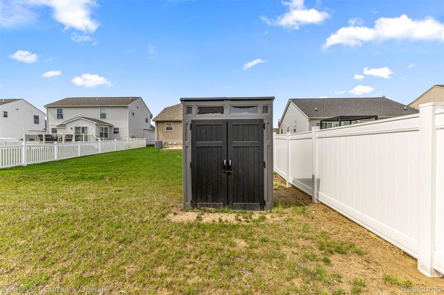 9053 Sandstone Drive, Berlin Charter Township, MI 48166