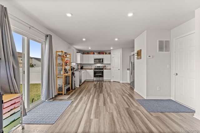 9053 Sandstone Drive, Berlin Charter Township, MI 48166