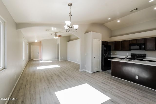 610 E DEE Street, Avondale, AZ 85323