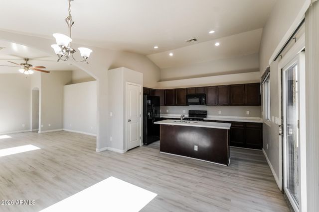610 E DEE Street, Avondale, AZ 85323