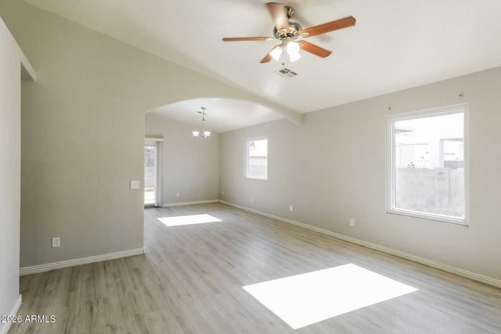 610 E DEE Street, Avondale, AZ 85323 — photo 4