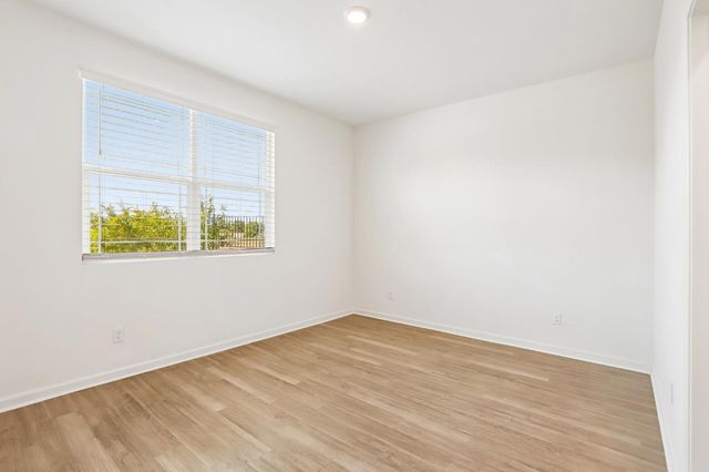 9471 Pasaje Pl, Elk Grove, CA 95624
