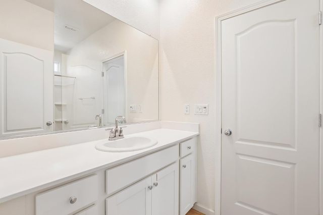 9471 Pasaje Pl, Elk Grove, CA 95624