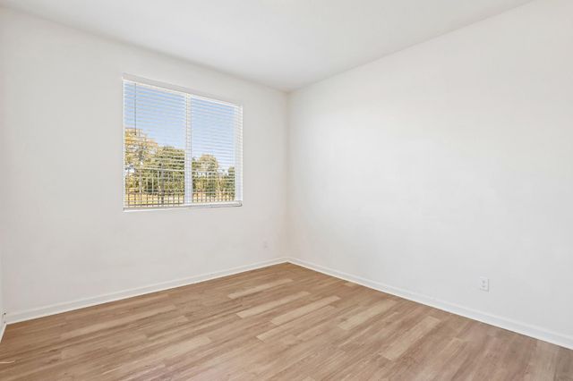 9471 Pasaje Pl, Elk Grove, CA 95624