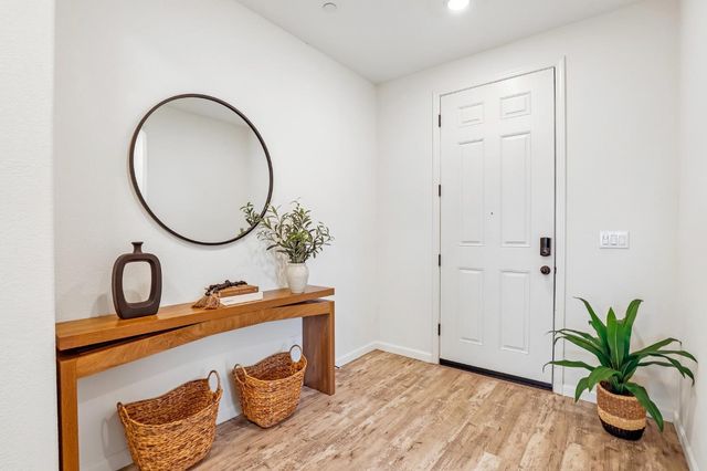 9471 Pasaje Pl, Elk Grove, CA 95624