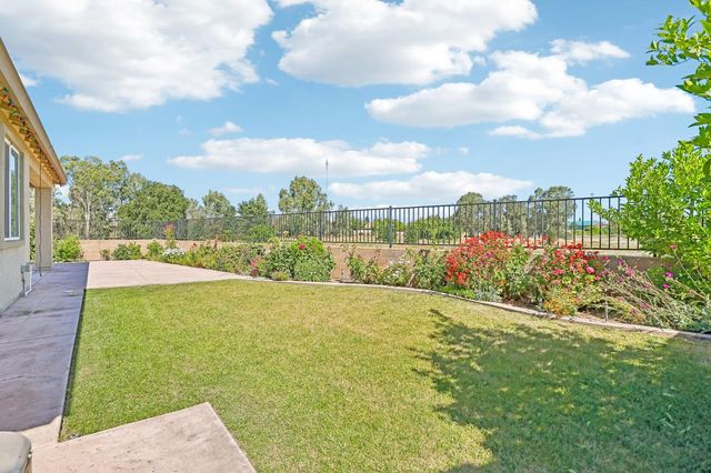9471 Pasaje Pl, Elk Grove, CA 95624