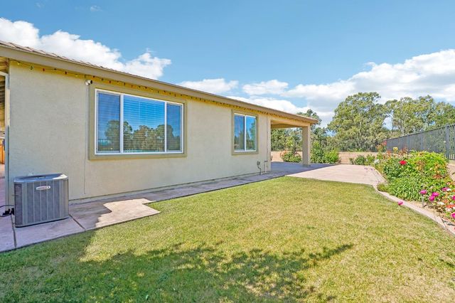 9471 Pasaje Pl, Elk Grove, CA 95624