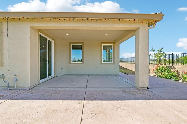 9471 Pasaje Pl, Elk Grove, CA 95624