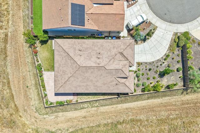 9471 Pasaje Pl, Elk Grove, CA 95624