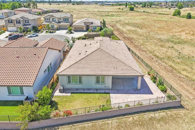 9471 Pasaje Pl, Elk Grove, CA 95624