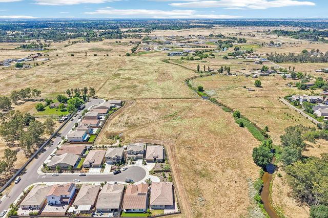 9471 Pasaje Pl, Elk Grove, CA 95624