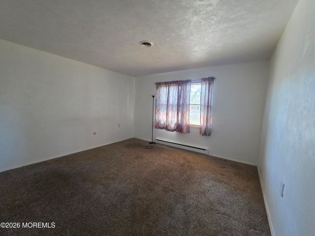 33B Edinburgh Lane, Manchester, NJ 08759