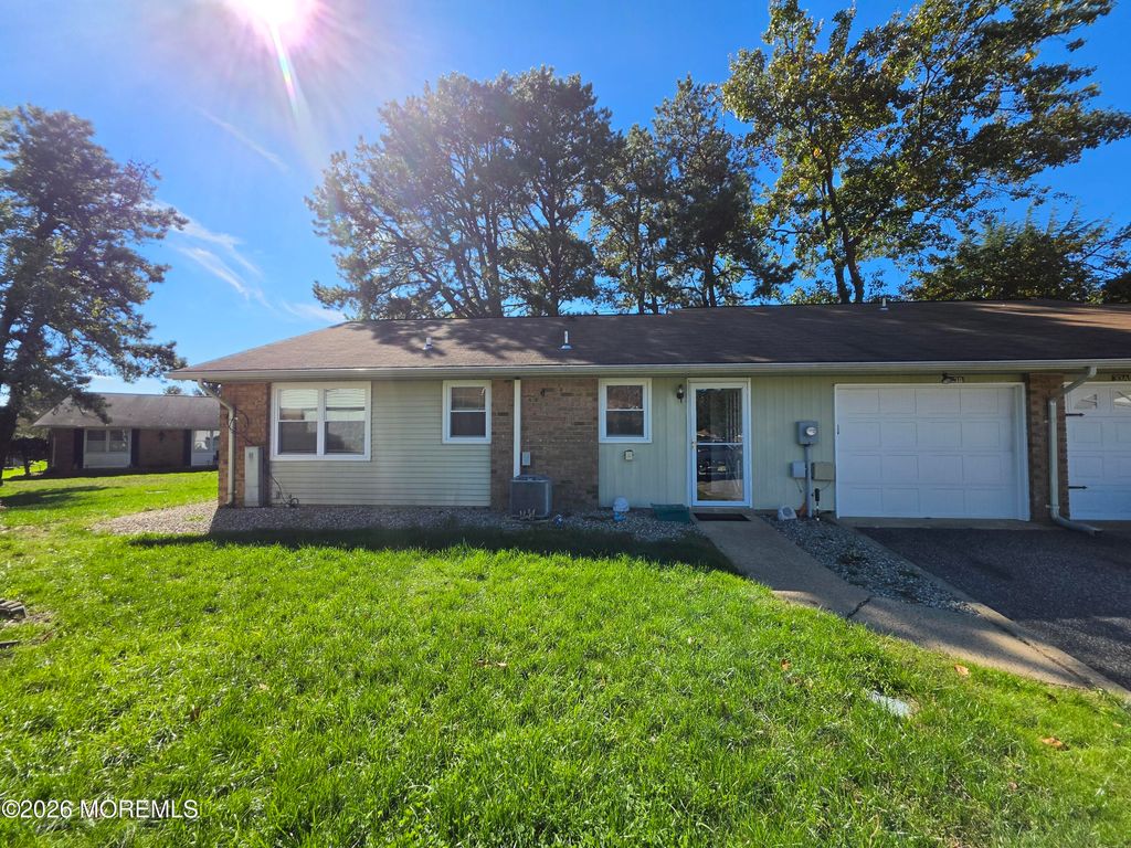 33B Edinburgh Lane, Manchester, NJ 08759