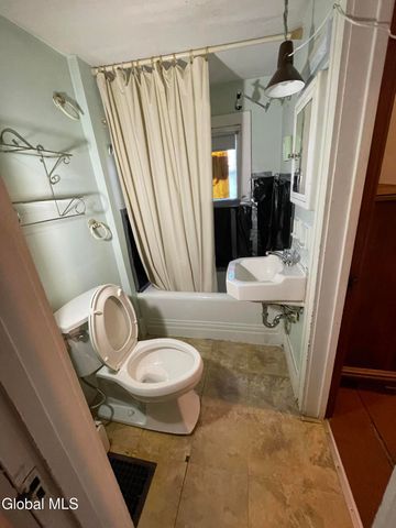 26 Knight Street, Glens Falls, NY 12801