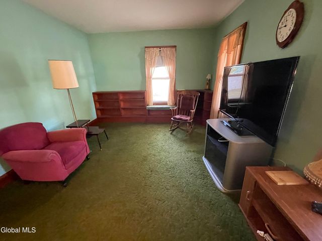 26 Knight Street, Glens Falls, NY 12801