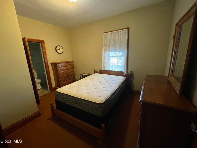 26 Knight Street, Glens Falls, NY 12801