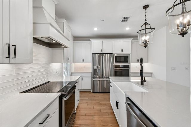 230 PASQUALA WAY, Oviedo, FL 32765